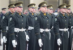 Vėliavos pakėlimo ceremonija.