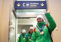  į Vilnių i&scaron; Pietų Korėjoje vykusios specialiosios žiemos olimpiados sugrįžo Lietuvos rinktinė.