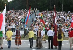 Akimirkos i&scaron; sporto žaidynių atidarymo &scaron;ventės.