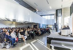 Diskusija &bdquo;Ra&scaron;ytojo vaidmuo karo akivaizdoje&ldquo;