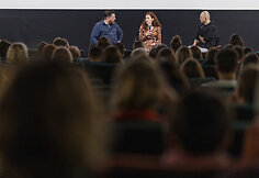 Kinot teatre &bdquo;Pasaka&ldquo; įvyko susitikimas su filmo &bdquo;Navalnas&ldquo; veikėjai &ndash; realūs Navalno bendražygiai.