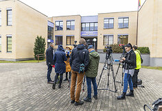Vilniaus rajono gimnazijoje nukritus liftui traumuoti 3 žmonės
