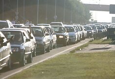 Ketvirtadienio vakarą vilniečiams ir miesto svečiams duris atvėrė naujas prekybos ir pramogų centras „Ozas“.
