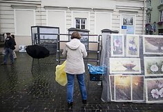 Suvenyrų pardavėjai pasipiktino be jų žinios i&scaron;vežtais prekybos paviljonais.