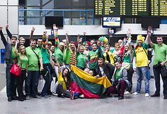 Lietuvos krep&scaron;inio sirgaliai Vilniaus oro uoste.