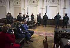 Trylikos kaltinamųjų byla dėl narkotikų platinimo.