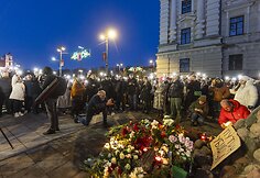 Žmonės rinkosi prie KGB muziejaus pagerbti Aleksejaus Navalno