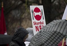 Profsąjungos mitingas prie Seimo.