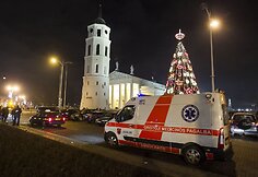Kita Naujųjų metų sutikimo pusė.