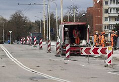 Tvarkomas viadukas Karoliniškėse.