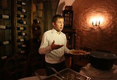  Restorane ,,Csarda" E.Dragūnas atkleidė būsimo koncerto paslaptis.