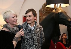Dizainerės Au&scaron;ros Žvirblienės Haglund kūrinius rudeniui ir žiemai sutiko jos gerbėjai.