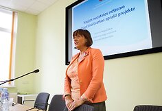Ar&scaron;i moterų teisių gynėjų ir abortų prie&scaron;ininkų diskusija.