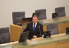 Seime prisiekė naujasis vidaus reikalų ministras Saulius Skvernelis