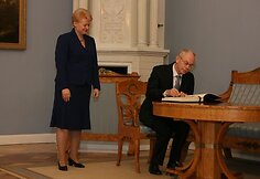Lietuvos Respublikos Prezidentė Dalia Grybauskaitė priėmė Lietuvoje vie&scaron;intį Europos Sąjungos Prezidentą Hermaną van Rompuy.