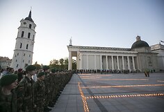 Katedros aik&scaron;tėje &ndash; 2000 žvakelių Antrojo pasaulio aukoms atminti
