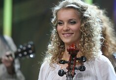 „Dvi minutės šlovės“ pasirodymų akimirka