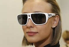 Lietuvaičiams pristatytos pavasario/vasaros akinių nuo saulės mados tendencijos