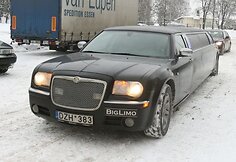 Ala Pugačiova prie&scaron; koncertą atrodė susikaupusi ir su žurnalistais nebendravo.