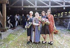 Garsioms klaipėdietėms Skaistutei Idzelevičienei ir Irenai Nakienei ypatinga dovana &ndash; senoviniai žiedai su deimantu