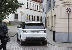 Gaono gatve eismas ribojamas, bet ženklų nepaisoma