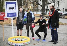 Jaunieji konservatoriai po Vyriausybės langais &scaron;aipėsi i&scaron; Druskininkų skandalo