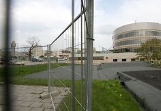 Tvora prie „Forum Palace“