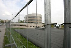 Tvora prie „Forum Palace“