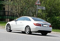 Oksana Pikul nuvažiuoja