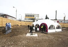 Penktadienį „Maxima“ simboliškai pradėjo savo naujojo administracinio pastato statybas