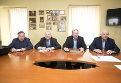 Partijos „Tvarka ir teisingumas“ būstinėje susirinkimas