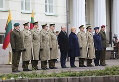  S.Daukanto aik&scaron;tėje &scaron;ventinė ceremonija, skirta Lietuvos kariuomenės Garbės sargybos kuopos įkūrimo 25-mečiui