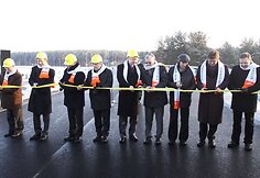 Iškilmingos ceremonijos metu atidaryta pirmoji Vilniaus vakarinio aplinkkelio atkarpa.