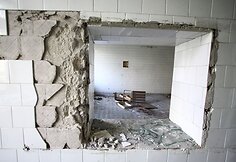 Misionierių ligoninė sostinės centre pavirto į landynę. 