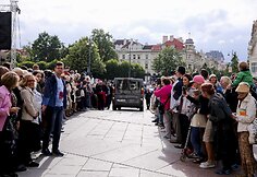 Į Vilnių atvežtas ir i&scaron;kilmingai sutiktas arkivyskupo Teofiliaus Matulionio sarkofagas