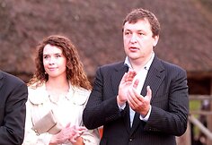 Antanas Guoga su drauge