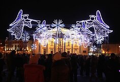 Rotušės aikštėje įsikūrė angelai