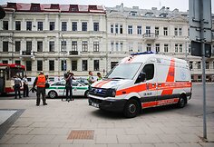 Vilniuje sprogus troleibuso padangai sužeisti keturi žmonės