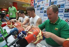 Lietuvos a&scaron;tuoniolikmečiai krep&scaron;ininkai ir fanų zonos pristatymas