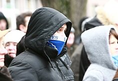 Neoficialiais duomenimis, į protesto akciją susirinko apie 4 tūkstančius žmonių.