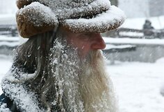 Sniegu apdovanotas barzdočius. Palanga &scaron;ventės svečiams nepagailėjo nei saulės, nei pūgos. 