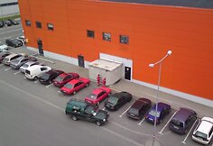 Kol eletrikai ieškojo gedimo, teismų rūmai skendėjo tamsoje.