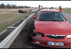 Automobilis „Mazda“ įvykio vietoje