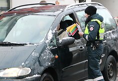 Policijos akcijos Telšiuose akimirka