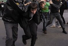 Policija prieš mitingo dalyvius panaudojo smurtą