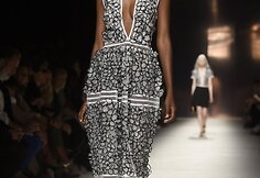 Blumarine 2015 m. pavasario-vasaros kolekcijos modelis