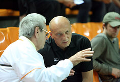 Kauno sporto halėje vyko draugi&scaron;kos vyrų krep&scaron;inio rungtynės. Savo jėgas i&scaron;bandė Ramūno Butauto treniruojama Lietuvos nacionalinė vyrų krep&scaron;inio rinktinė ir Europos čempionatui besirengianti 20-mečių rinktinė