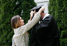 LSU diplomų įteikimo &scaron;ventė