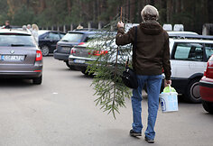 Prekyba kapų papuošimais