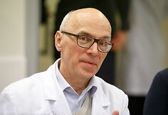 Akių ligų klinikos vadovas profesorius Vytautas Ja&scaron;inskas
